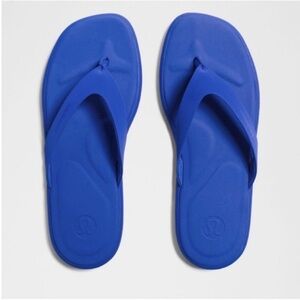 💙 LULULEMON Restfeel Sandals. Size 10💙